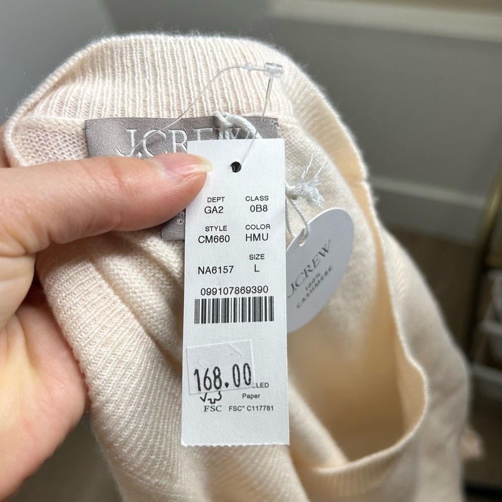 NWT J. Crew 100% Cashmere Relaxed Fit Sweater Vest in Heather Muslin Size Large - Picture 14 of 15